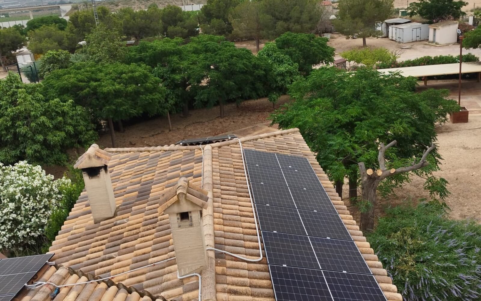 Proyecto de placas solares en vivienda unifamiliar en Alicante