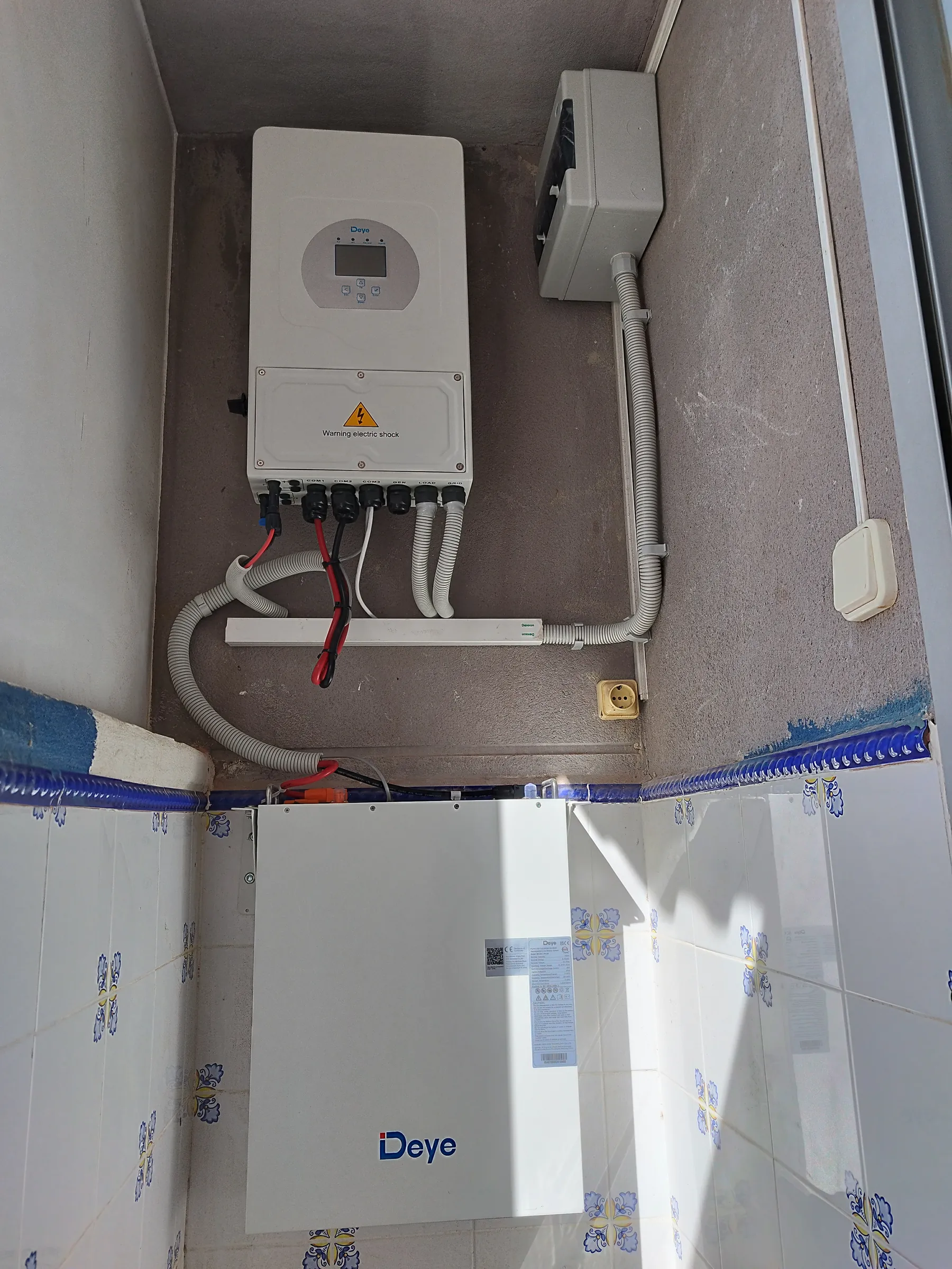 Batería de la instalación solar en El Campello