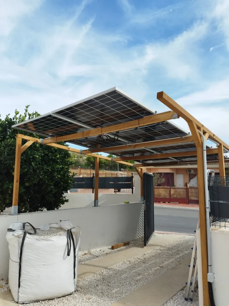 Instalación solar con batería en Busot (Alicante), foto 1