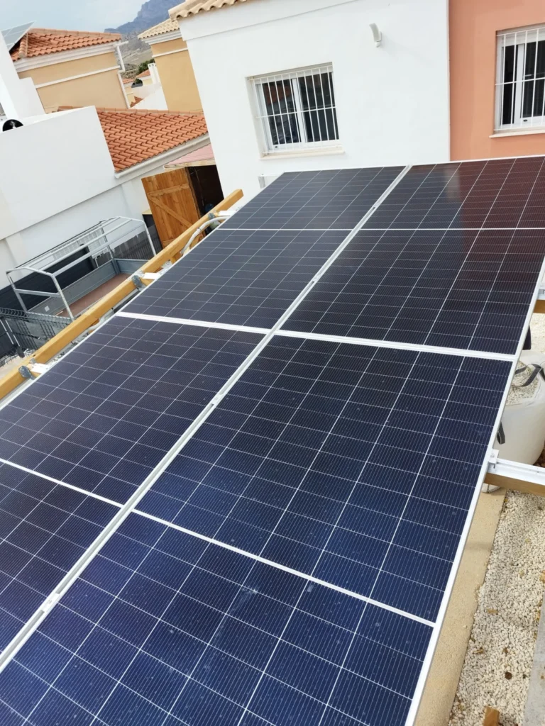 Instalación solar con batería en Busot (Alicante), foto 7