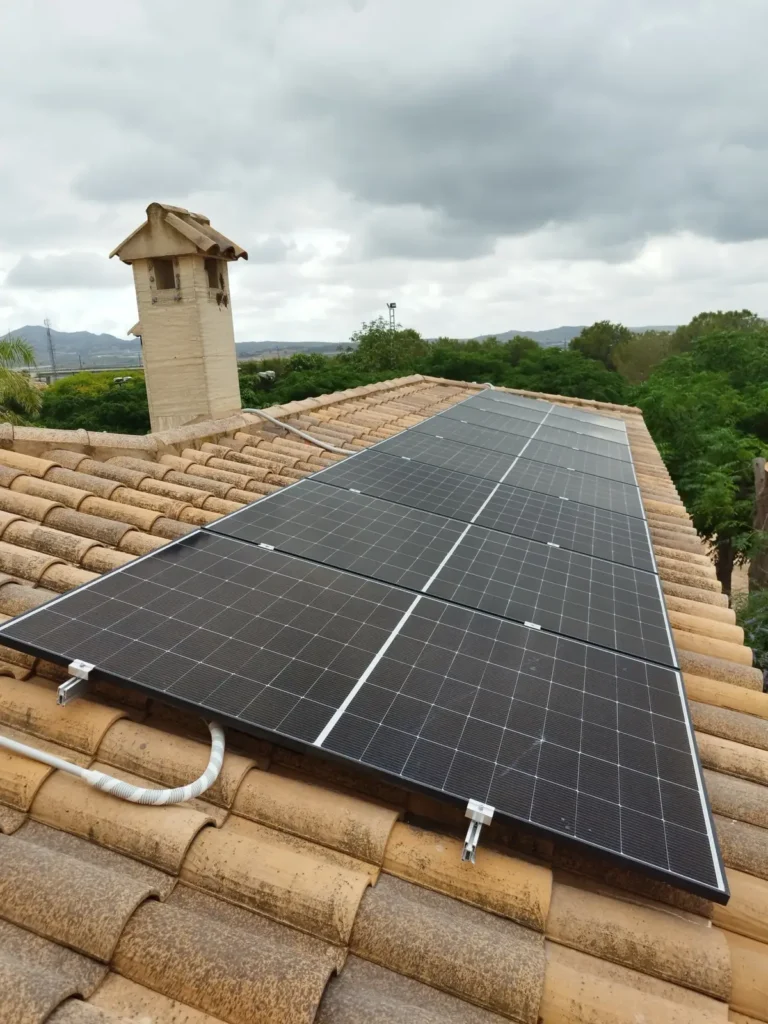 Instalación de placas solares en Novelda